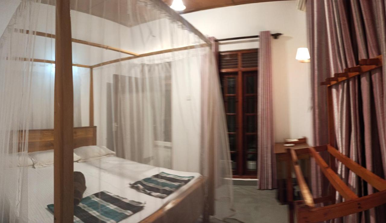 Rituale Guest House - Surf & Yoga Mirissa Exterior foto